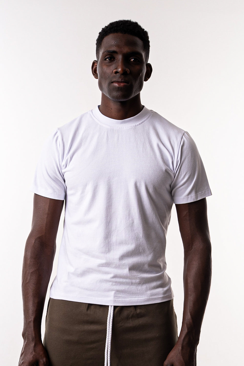 LM FITTED TEE IN WHITE - Levi Marcus