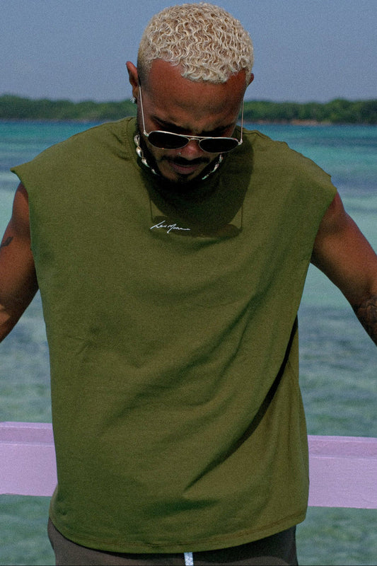 LM MUSCLE TEE IN OLIVE - Levi Marcus